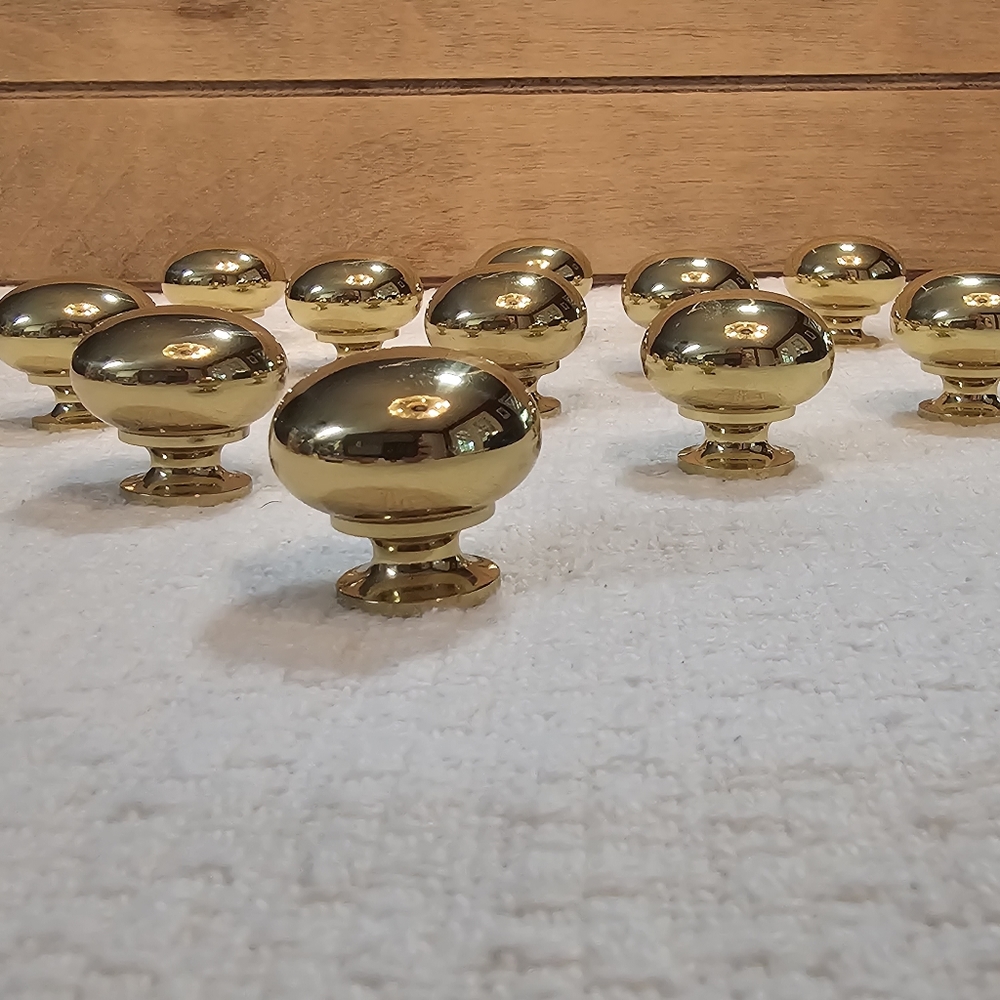 Classic mushroom cabinet knobs